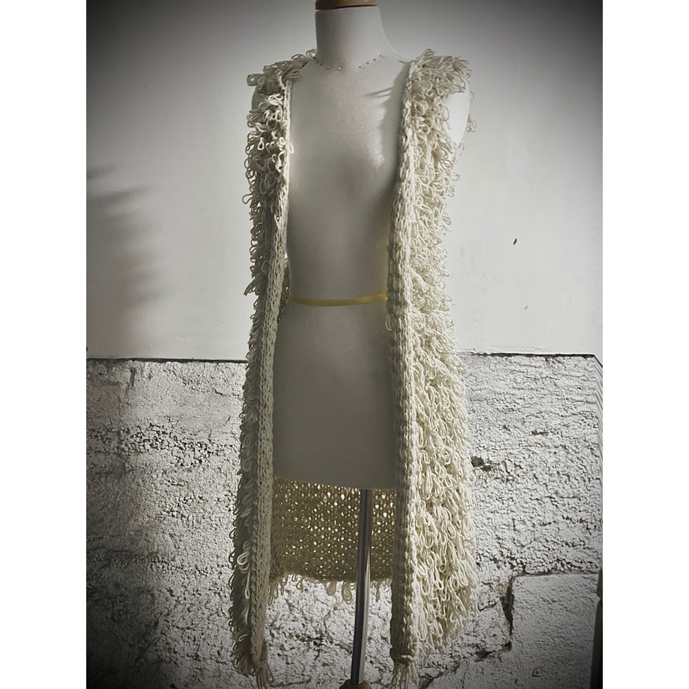 Long boho shag sweater vest / 60’s / 70’s vibe